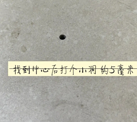百色瓷砖空鼓维修公司专业解答在瓷砖铺贴过程中，如果砂料搅拌不均匀，将会带来以下问题